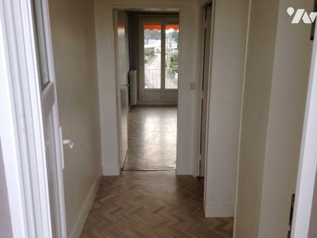 PONT DE L'ARCHE - Appartement T2 + garage - Photo 2