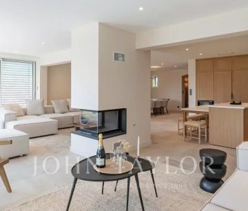 Maison • Valbonne - Photo 1