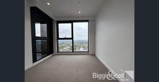Spacious & Modern Living in The Heart of Box Hill! - Photo 1