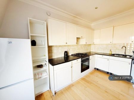 2 bedroom penthouse to rent - Photo 5