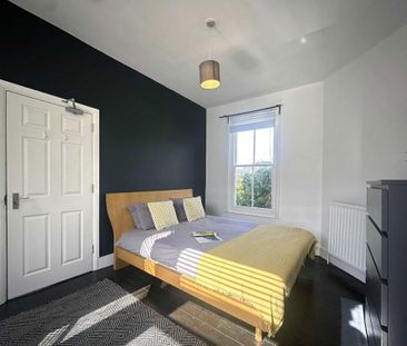 4 bedroom detached house to rent - Photo 4
