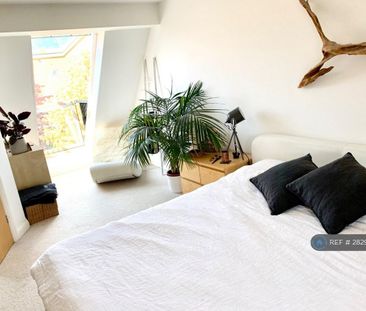 3 bedroom terraced house to rent - Photo 5