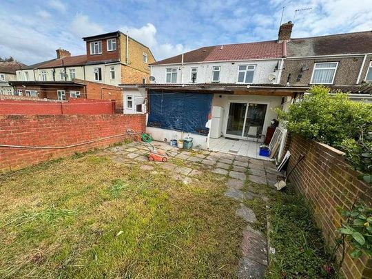 Clifford Road, Hounslow, TW4 - Photo 1