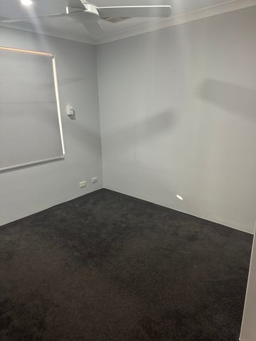 High Wycombe - Photo 3