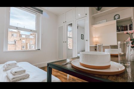 Studio Flat, Gloucester Terrace, W2 - Photo 5