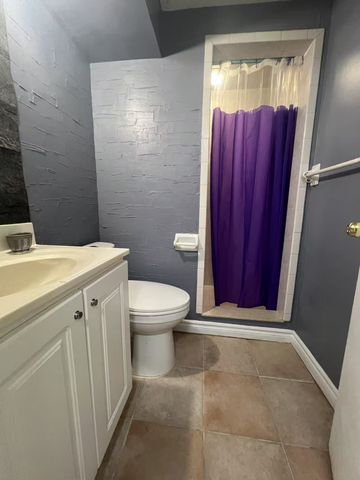 For Lease - 16 Farmington Crescent Unit# Bsmt, Toronto, Ontario - Photo 3