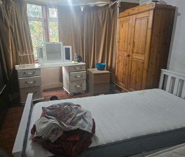 Room in a Shared House, Lyncroft Gardens, TW3 - Photo 3
