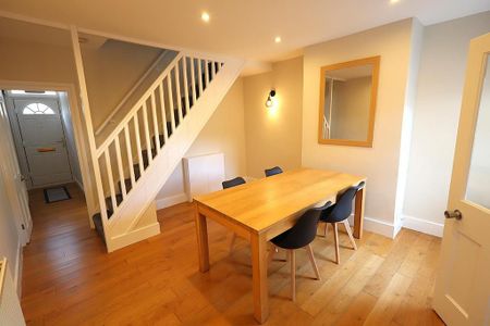 2 bedroom terraced house to rent - Photo 2