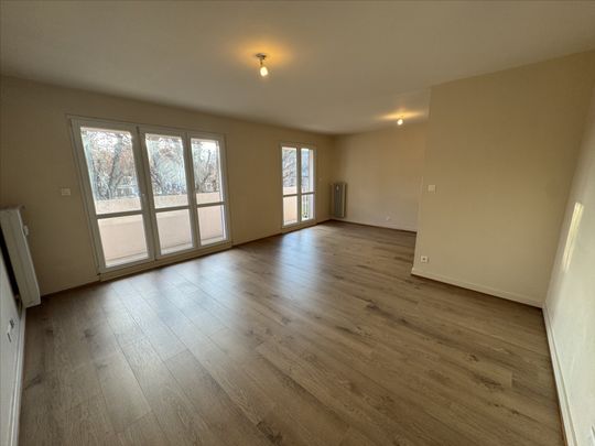 Location Appartement 5 pièces 98m² - Photo 1