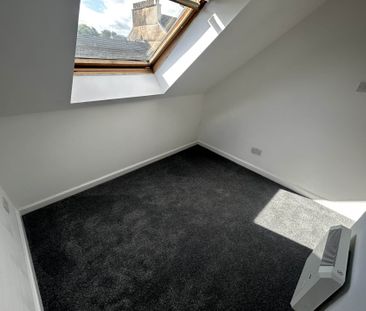 Price £695 pcm - Available Now - Unfurnished - Photo 2