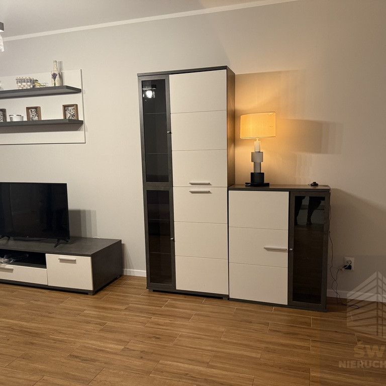 Stare Miasto ustawna kawalerka 44 m - Zdjęcie 1