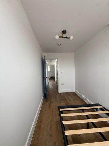 6 bedroom end of terrace house to rent - Photo 2