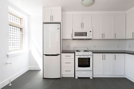 For Lease - 394 Avenue Road Unit# 402, Toronto, Ontario - Photo 4
