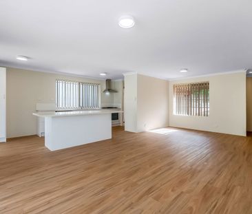 Renovated Three bedroom One Bathroom home - Photo 3