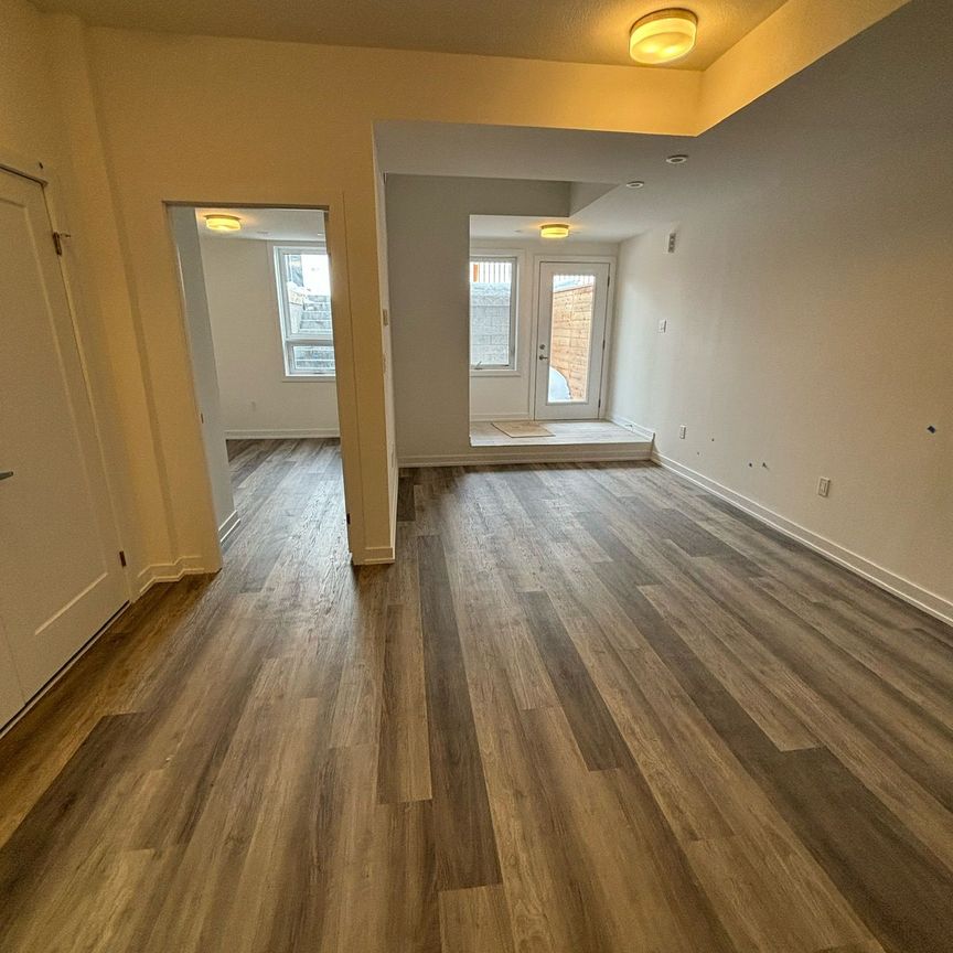 For Lease - 40 Palace Street Unit# M17, Kitchener, Ontario - Photo 1