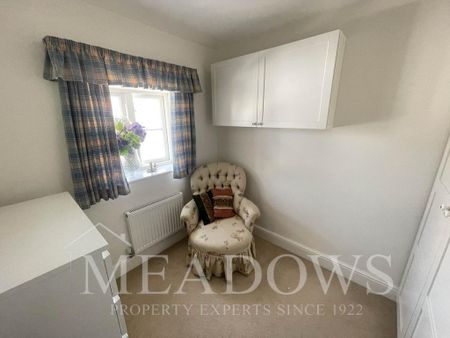 3 bedroom semi-detached house to rent - Photo 3