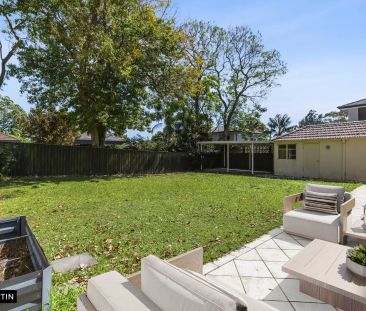 MGM MARTIN – A SPACIOUS, FOUR BEDROOM FRESHLY UPDATED FAMILY HOME - Photo 6