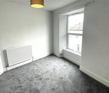 2 bedroom end of terrace house to rent - Photo 6