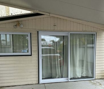 Spacious 4-Bedroom Family Home in Prime Hokowhitu - Photo 3