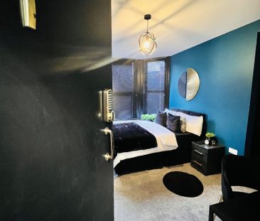 BEDROOM 6 – LARGE DOUBLE WITH ENSUITE - Photo 4