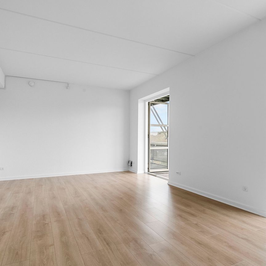 Skønne lejeboliger tæt på natur, gratis parkering og familievenlige - Photo 1