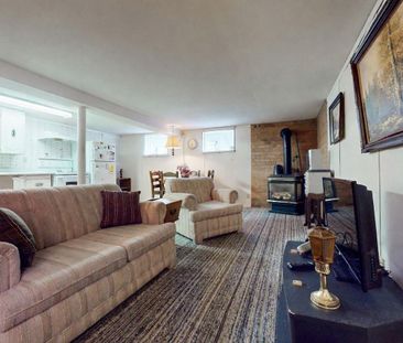 For Lease - 16 Bailey Crescent Unit# Bsmt, Aurora, Ontario - Photo 2