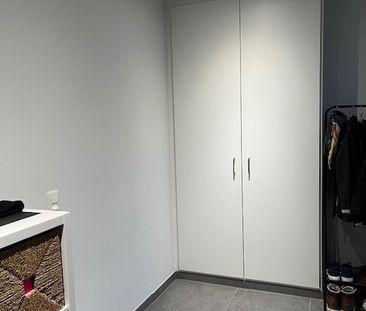 - Belsele – Appartement met 2 slaapkamers en terras. - Foto 1