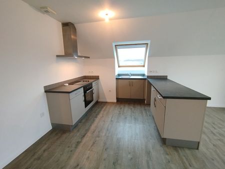 Location Appartement 3 pièces 61m² PERENCHIES 59840 - Photo 5