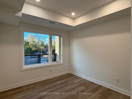 For Lease - 49 Charles Street Unit# 307, Newmarket, Ontario - Photo 1