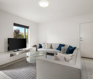 Stunning Double-Storey Home with Bay Views - Photo 1
