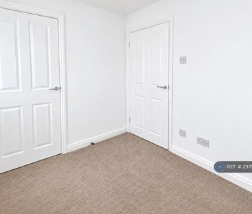 2 bedroom terraced house to rent - Photo 3