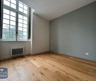 Location Appartement 3 pièces 69m² FONTENAY LE COMTE 85200 - Photo 3