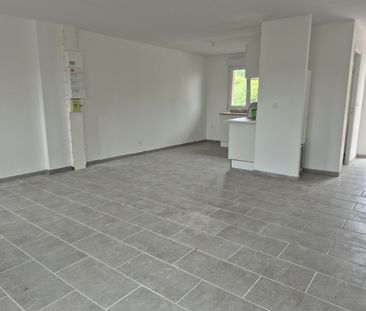 Location Appartement 3 pièces 73m² FEIGNIES 59750 - Photo 1