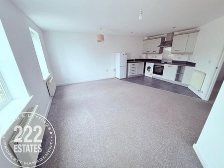 Redfearn Walk - Warrington - WA2 - Photo 2