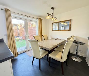 4 Bedroom House To Let - Photo 4