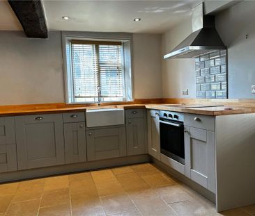 3 bedroom end of terrace house to rent - Photo 4