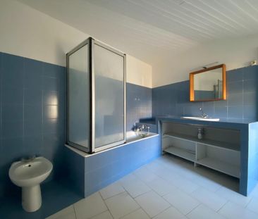 Location Maison 5 pièces 116m² ST SATURNIN LES AVIGNON 84450 - Photo 4