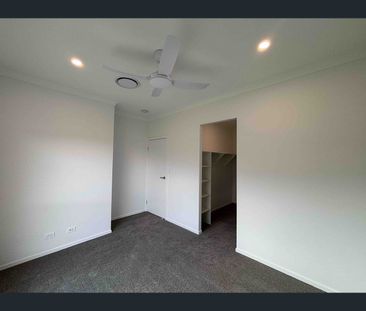 63 Avondale Cct, Deebing Heights, Qld 4306 - Photo 6