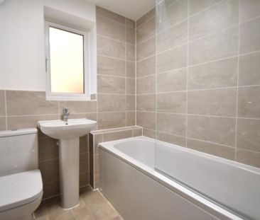 2 bedroom semi-detached house to rent - Photo 2