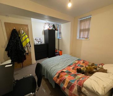 Woodland Terrace, Flat 2, Plymouth - Photo 4