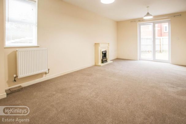 2 bedroom end of terrace house to rent - Photo 1