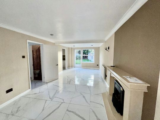 Detached house to rent on - Photo 1