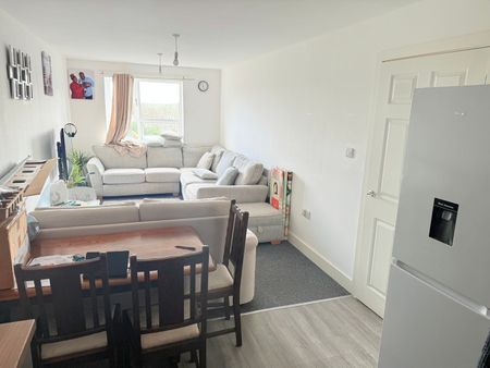Newton Road, Yeovil, Somerset - Photo 2