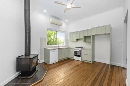 3 Bedroom Home - Photo 3