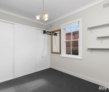 Charming Central Home - Photo 5