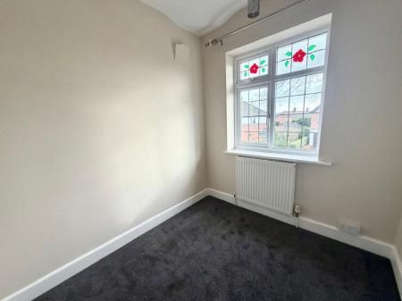 Chester Crescent, Newcastle-Under-Lyme, ST5 - Photo 5