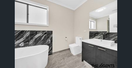 Prestigious Living in Prime Tarneit - Photo 4