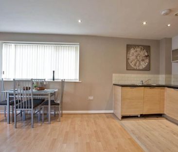 2 bedroom apartment to rent - Photo 4