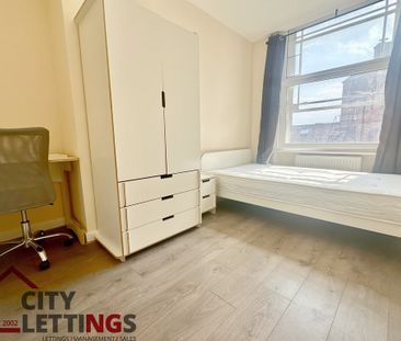 5 Bedroom Apartment - Photo 5
