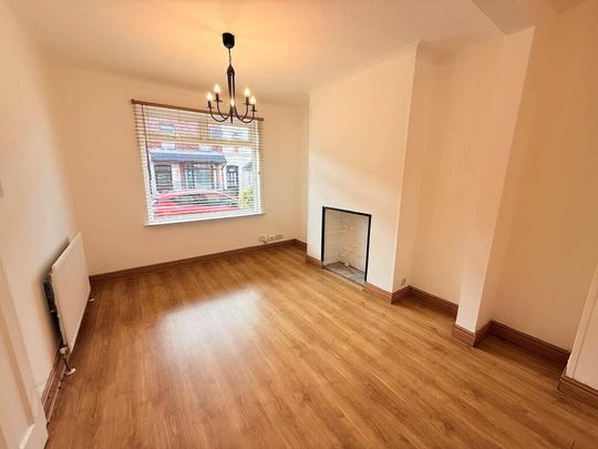 25 Shaw Street, Belfast, BT4 1PT - Photo 1